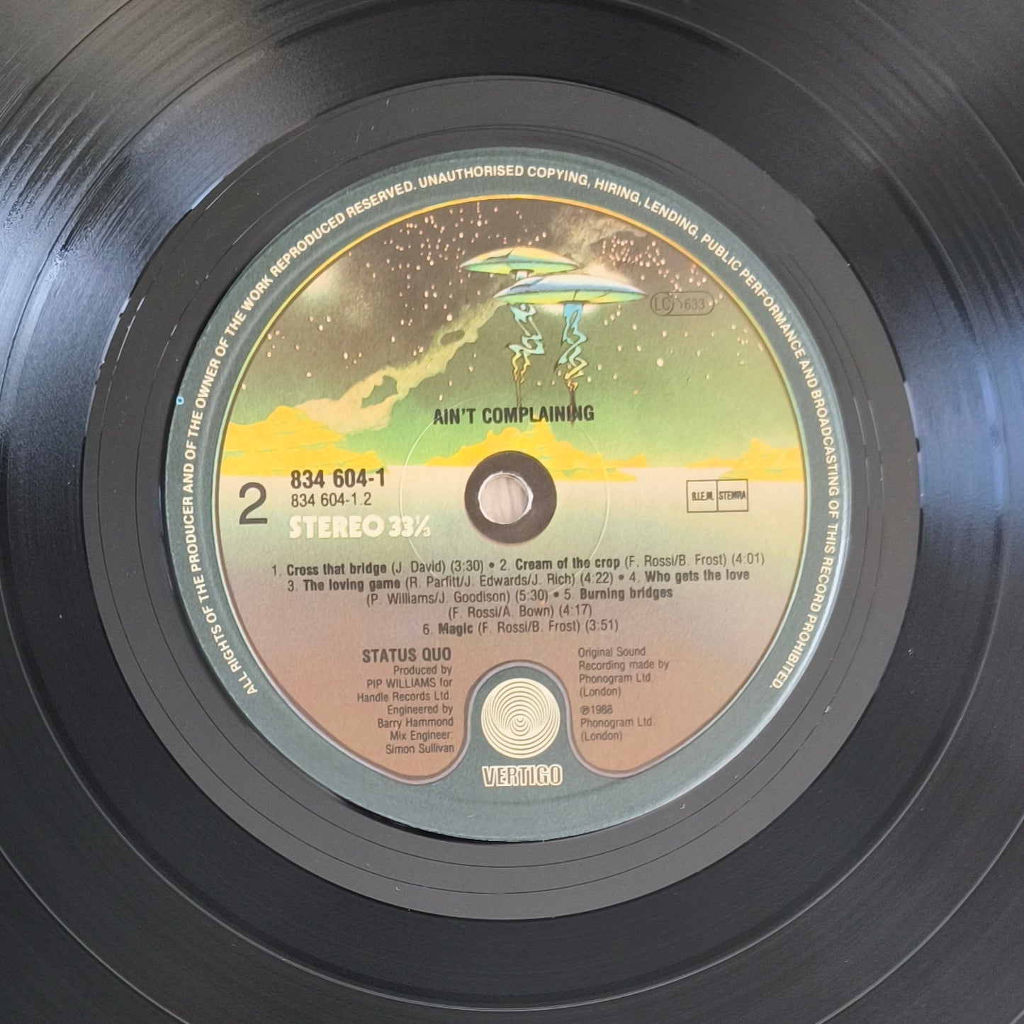 STATUS QUO - Ain't Complaining