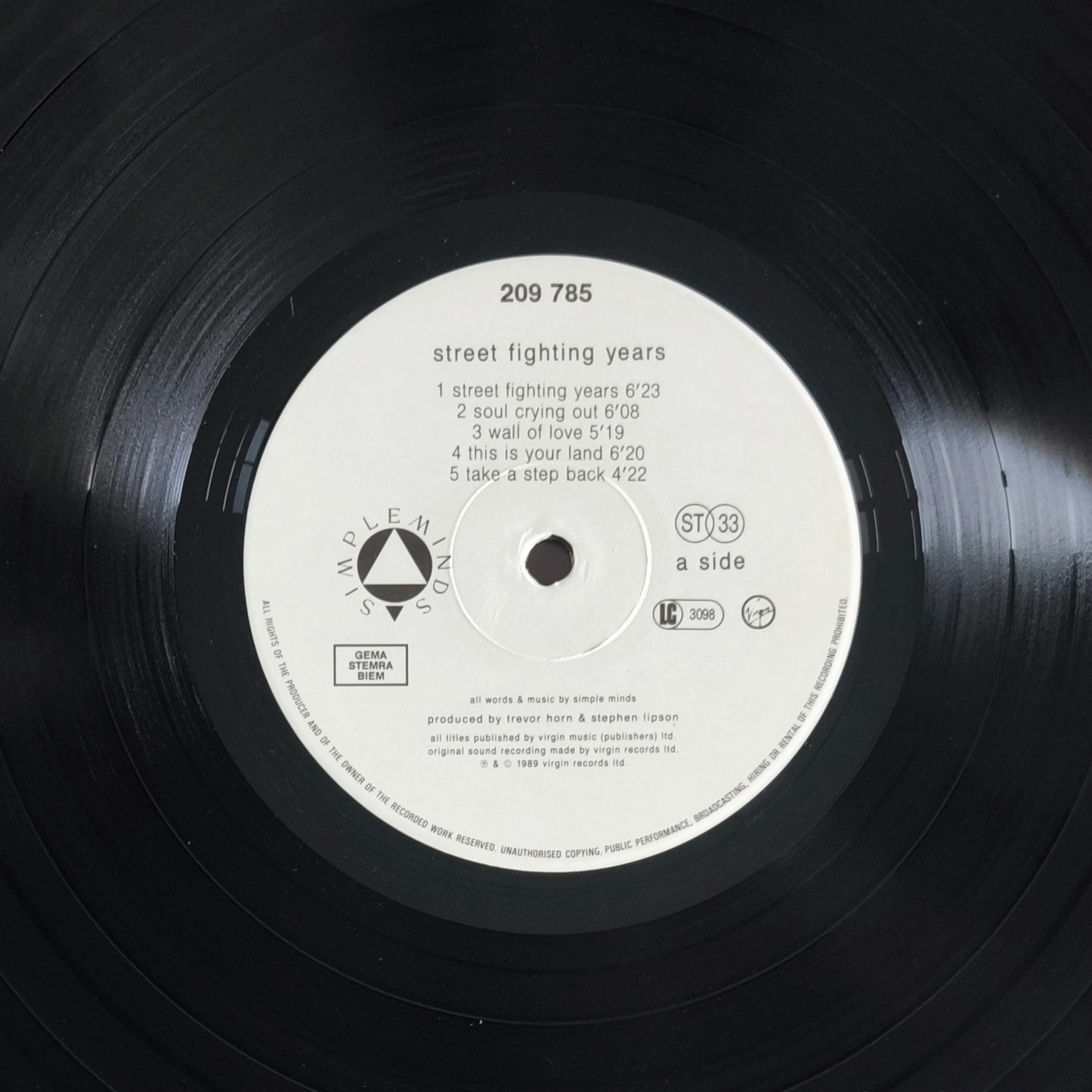 SIMPLE MINDS - Street Fighting Years