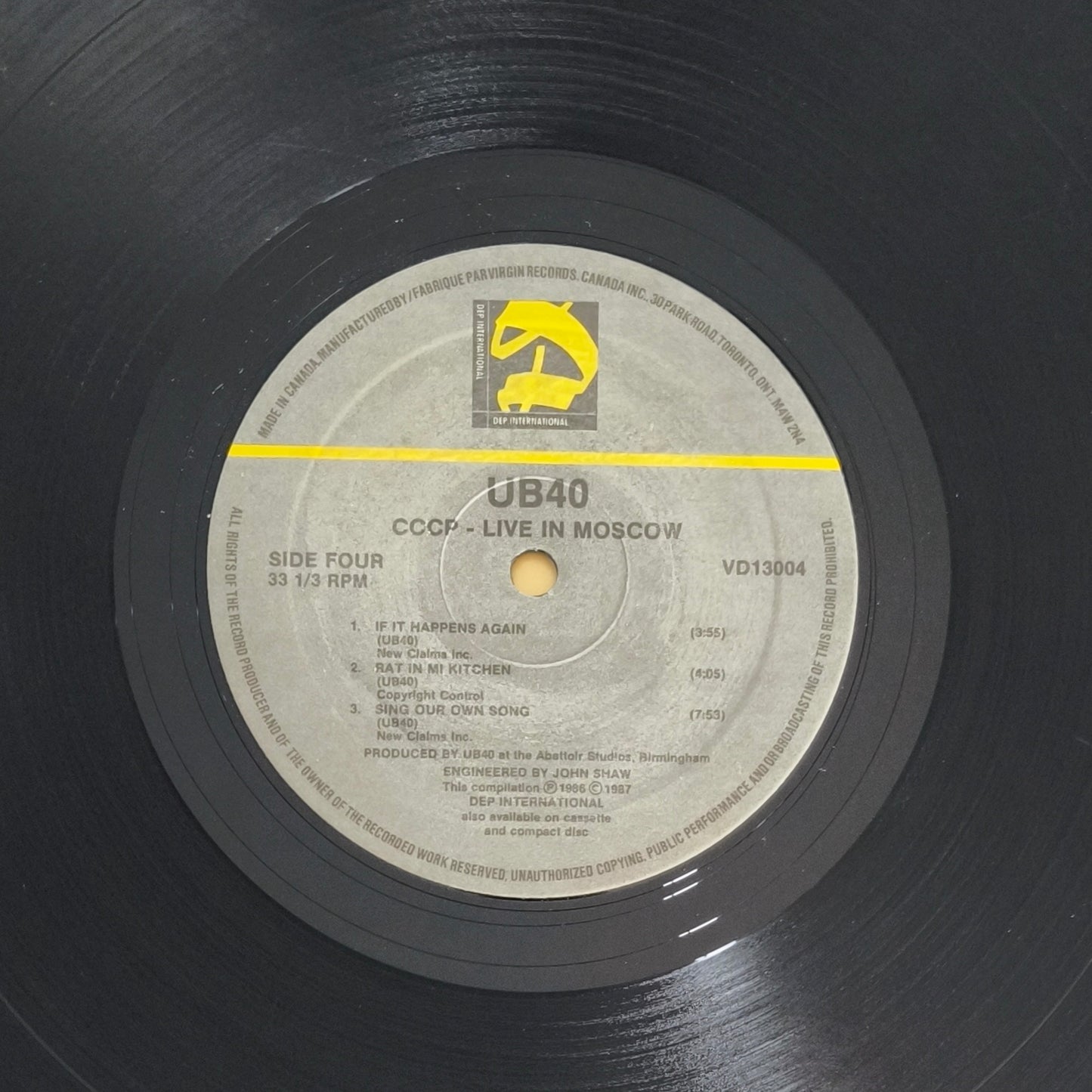 UB40 - CCCP - Live In Moscow (Pressage Canada)