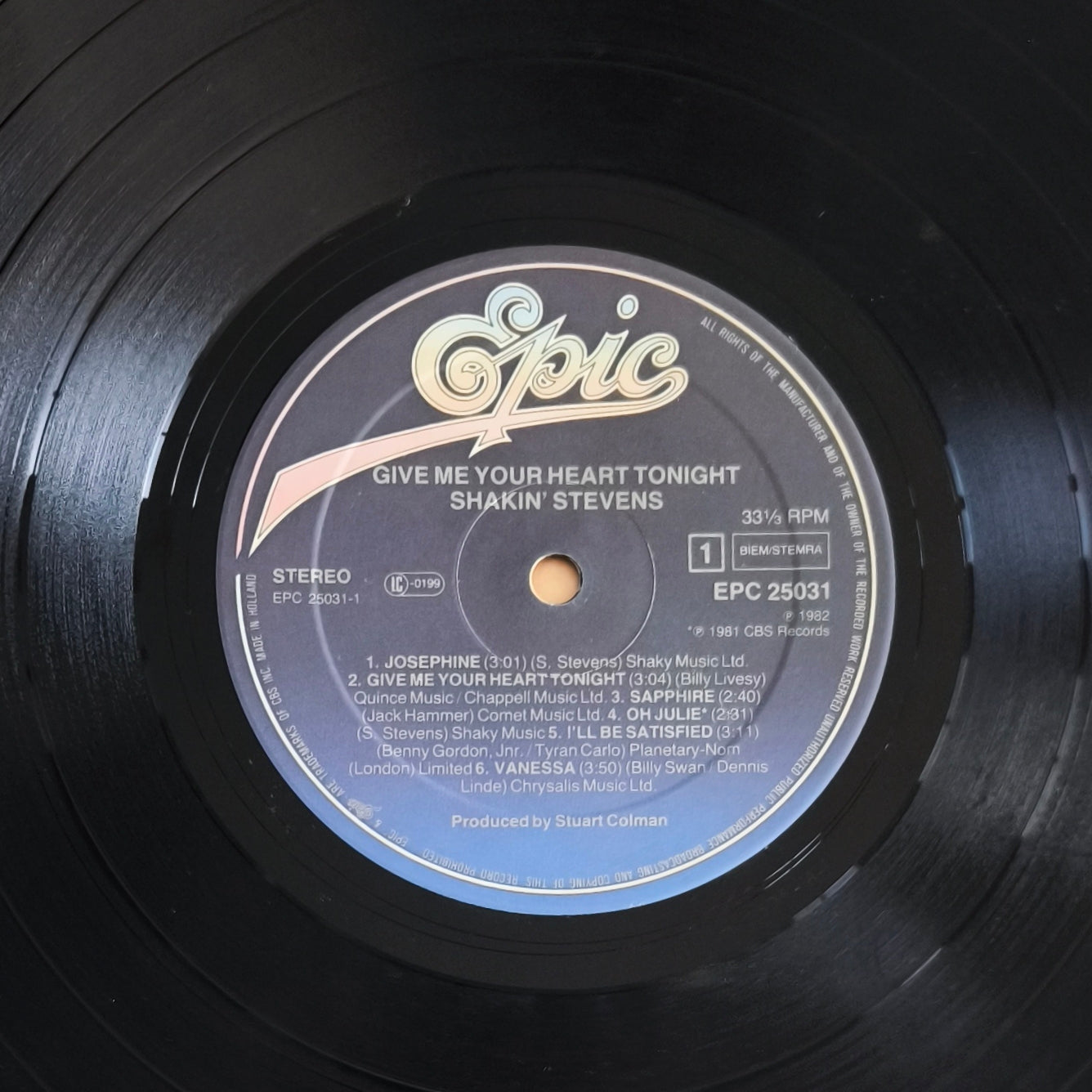 SHAKIN' STEVENS - Give Me Your Heart Tonight
