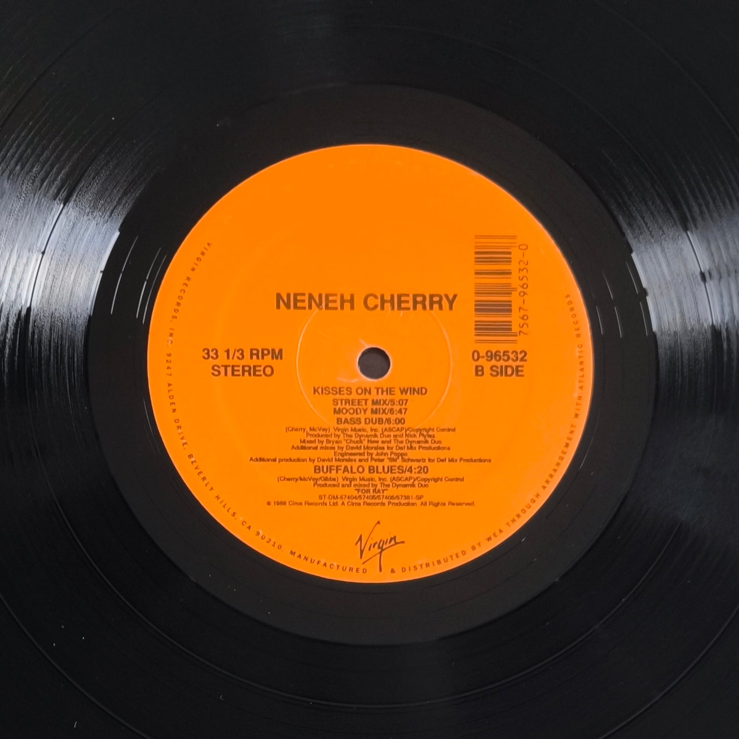 NENEH CHERRY - Kisses On The Wind