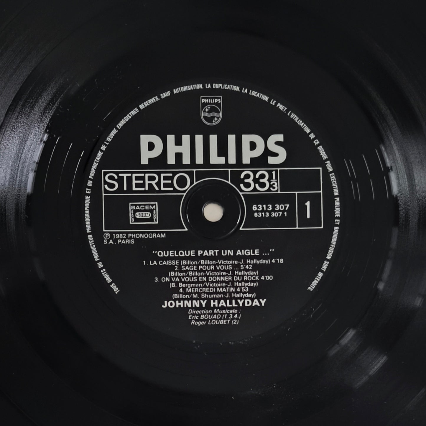 JOHNNY HALLYDAY - Quelque Part Un Aigle...