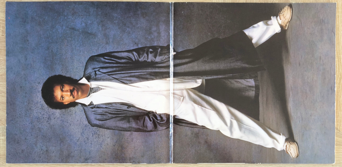 LIONEL RICHIE - Dancing On The Ceiling