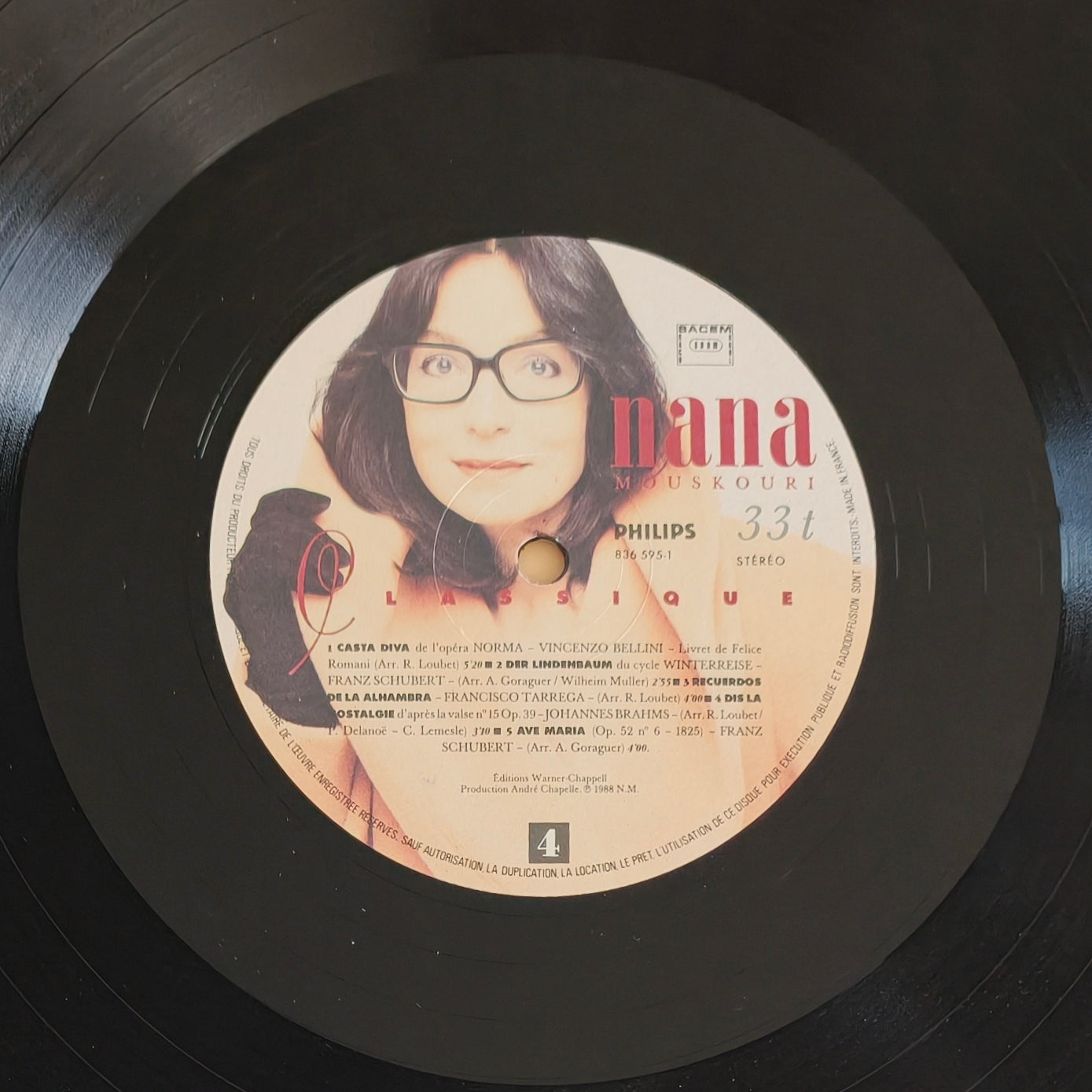 NANA MOUSKOURI - Classique