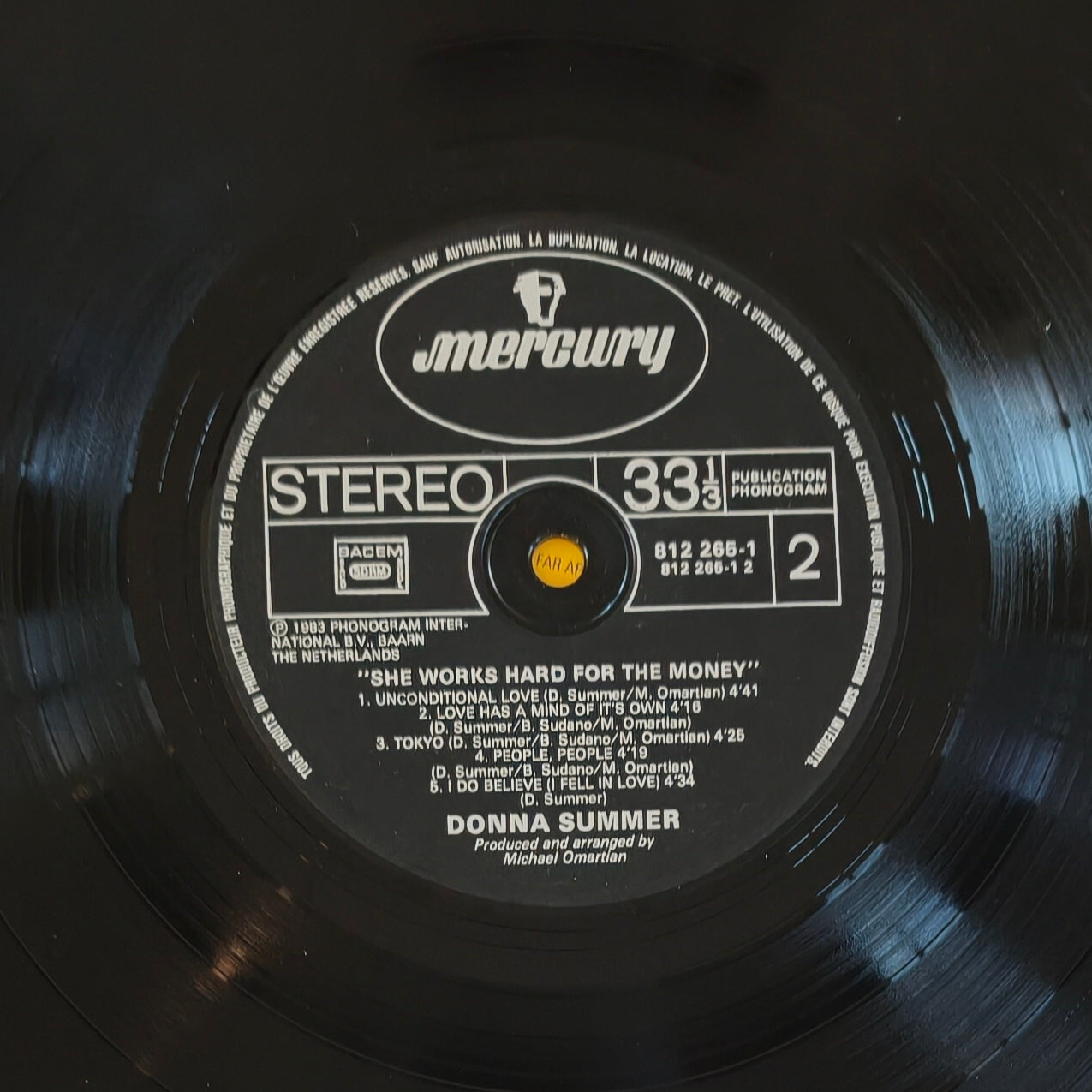 DONNA SUMMER - She Works Hard For The Money