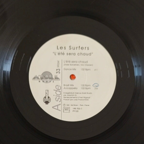 LES SURFERS - L'ete Sera Chaud!