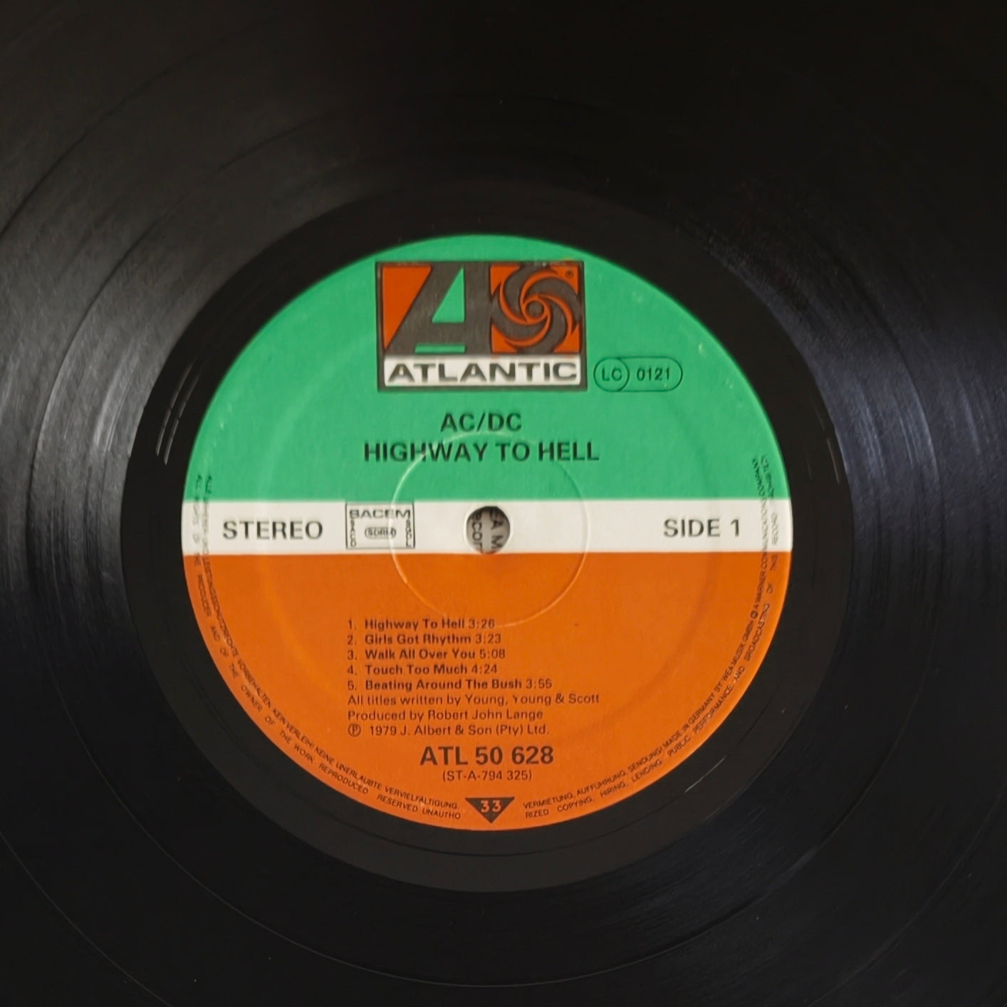 AC/DC - Highway To Hell