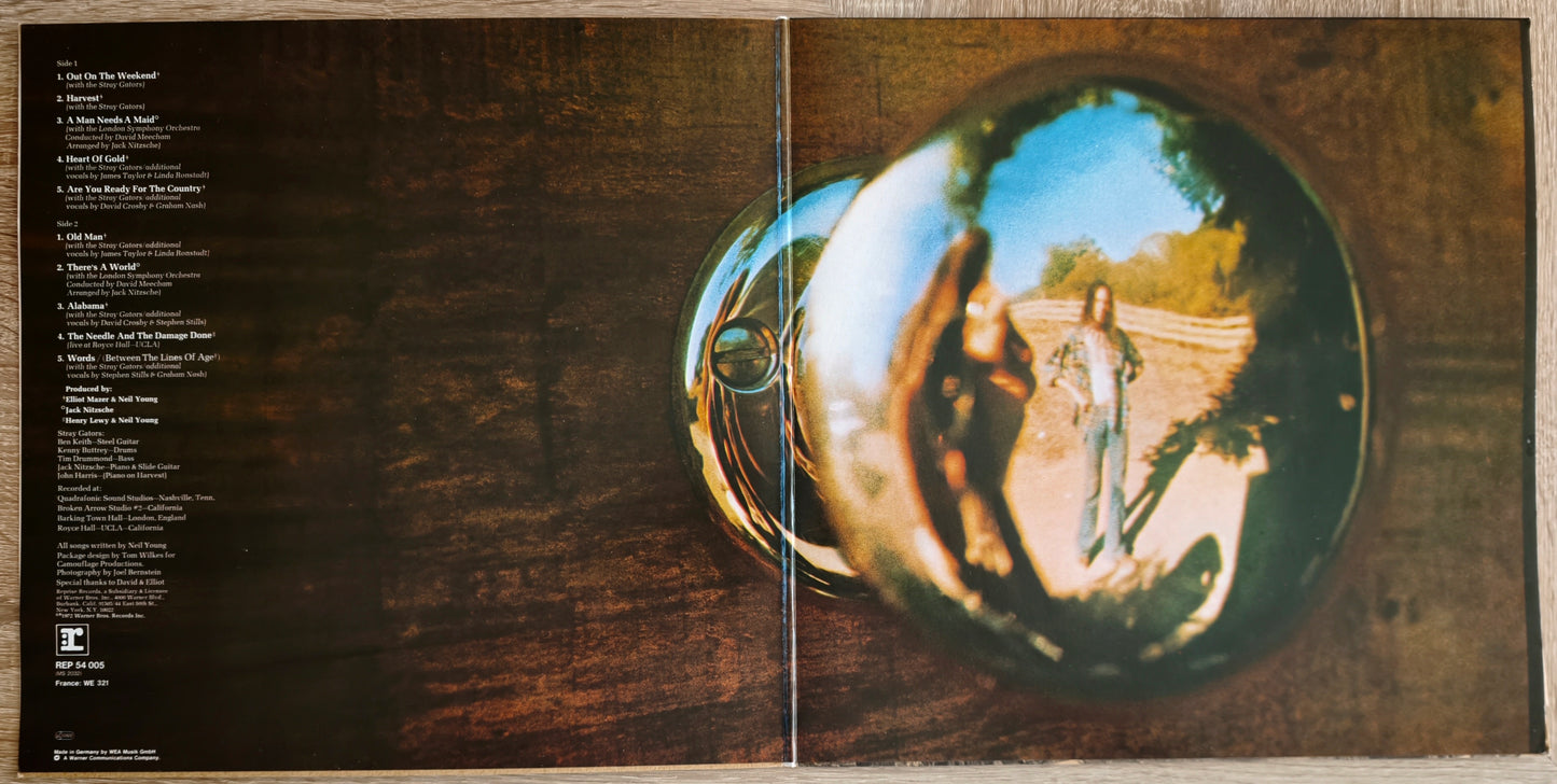 NEIL YOUNG - Harvest