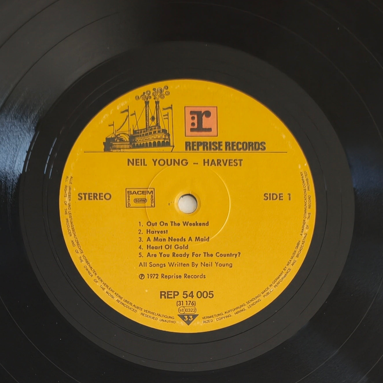 NEIL YOUNG - Harvest