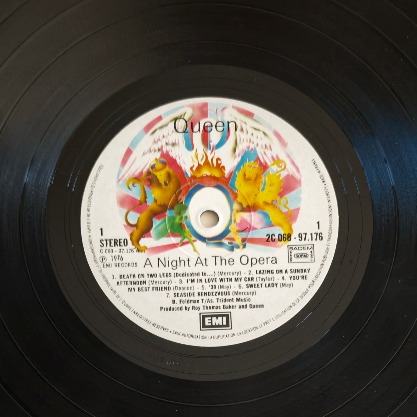 QUEEN - A Night at the Opera