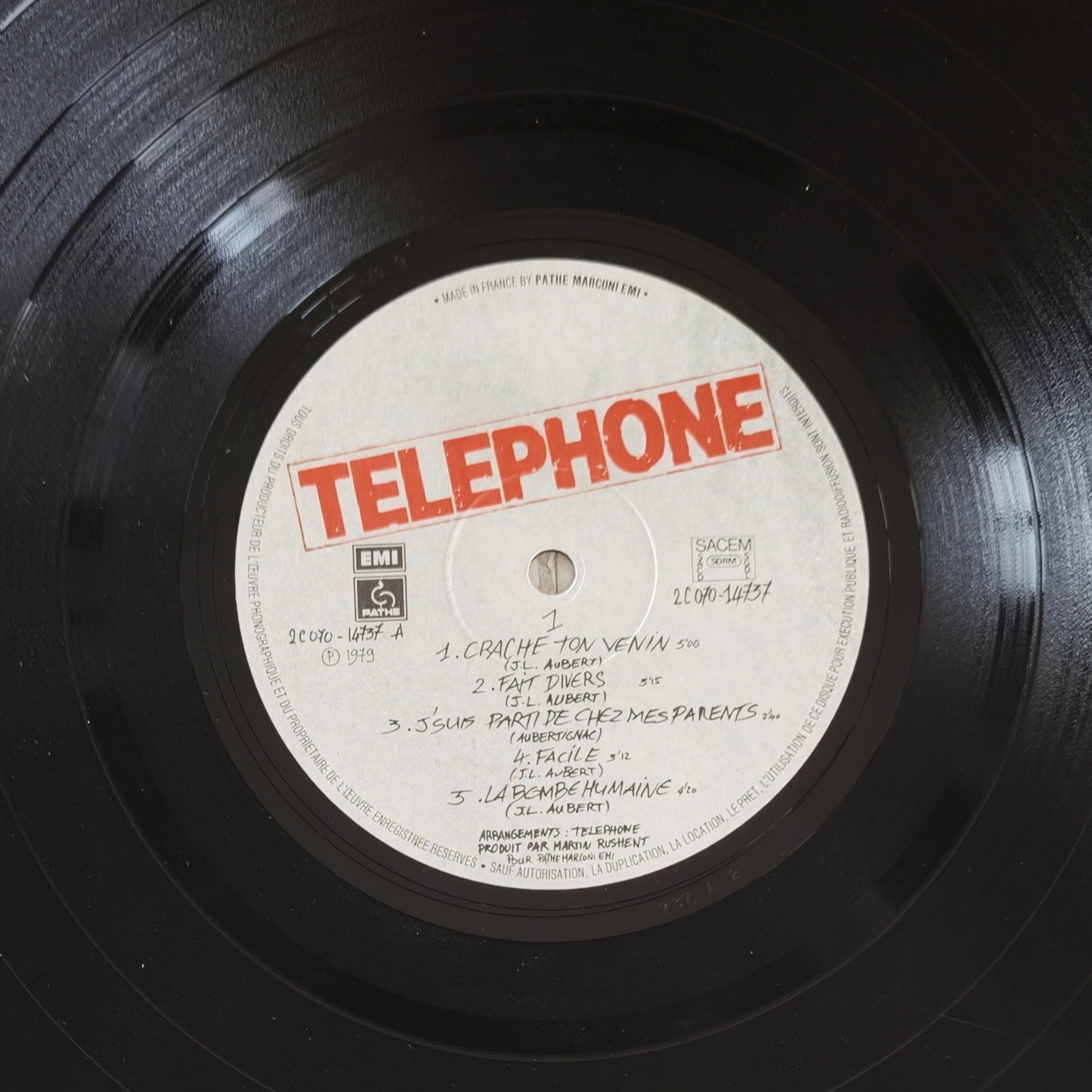 TELEPHONE - Crache ton venin