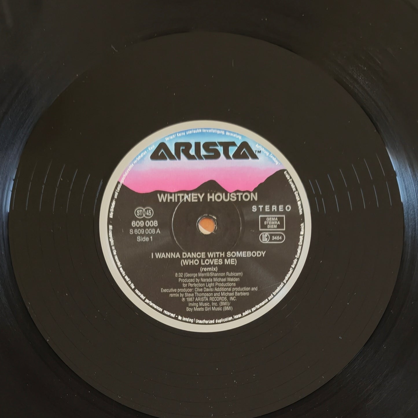 WHITNEY HOUSTON - I Wanna Dance With Somebody (Who Loves Me)