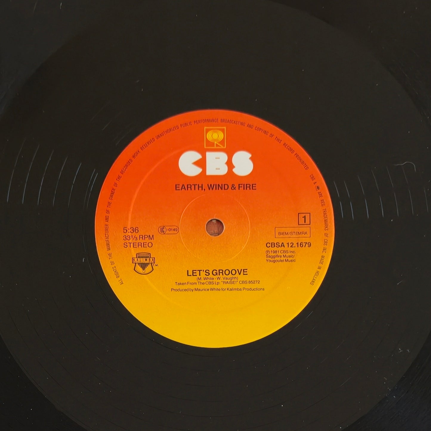 EARTH, WIND & FIRE - Let's Groove (Full Length Version)