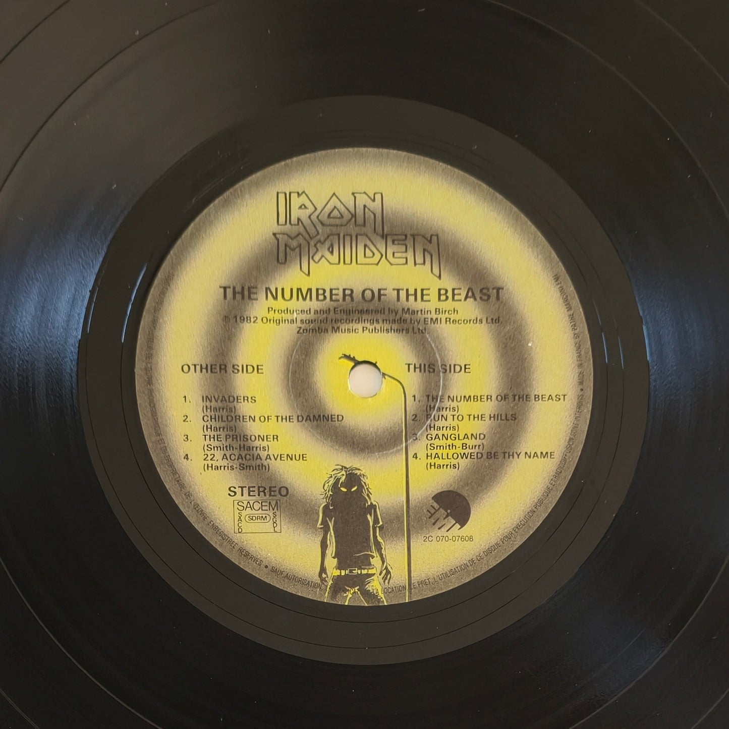 IRON MAIDEN - The Number Of The Beast