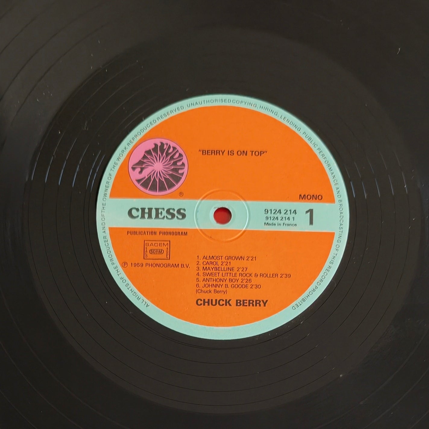 CHUCK BERRY - Berry Is On Top