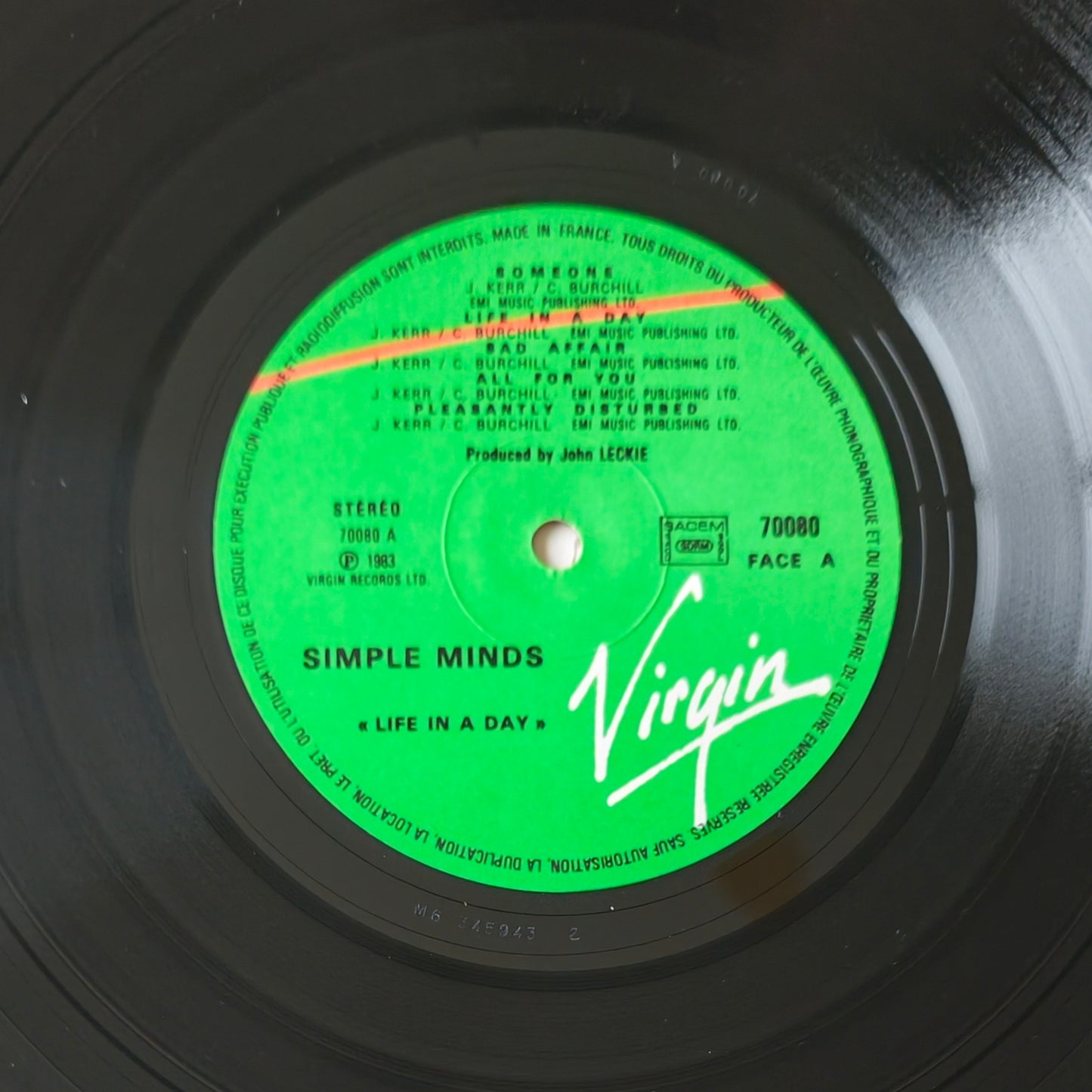SIMPLE MINDS - Life In A Day