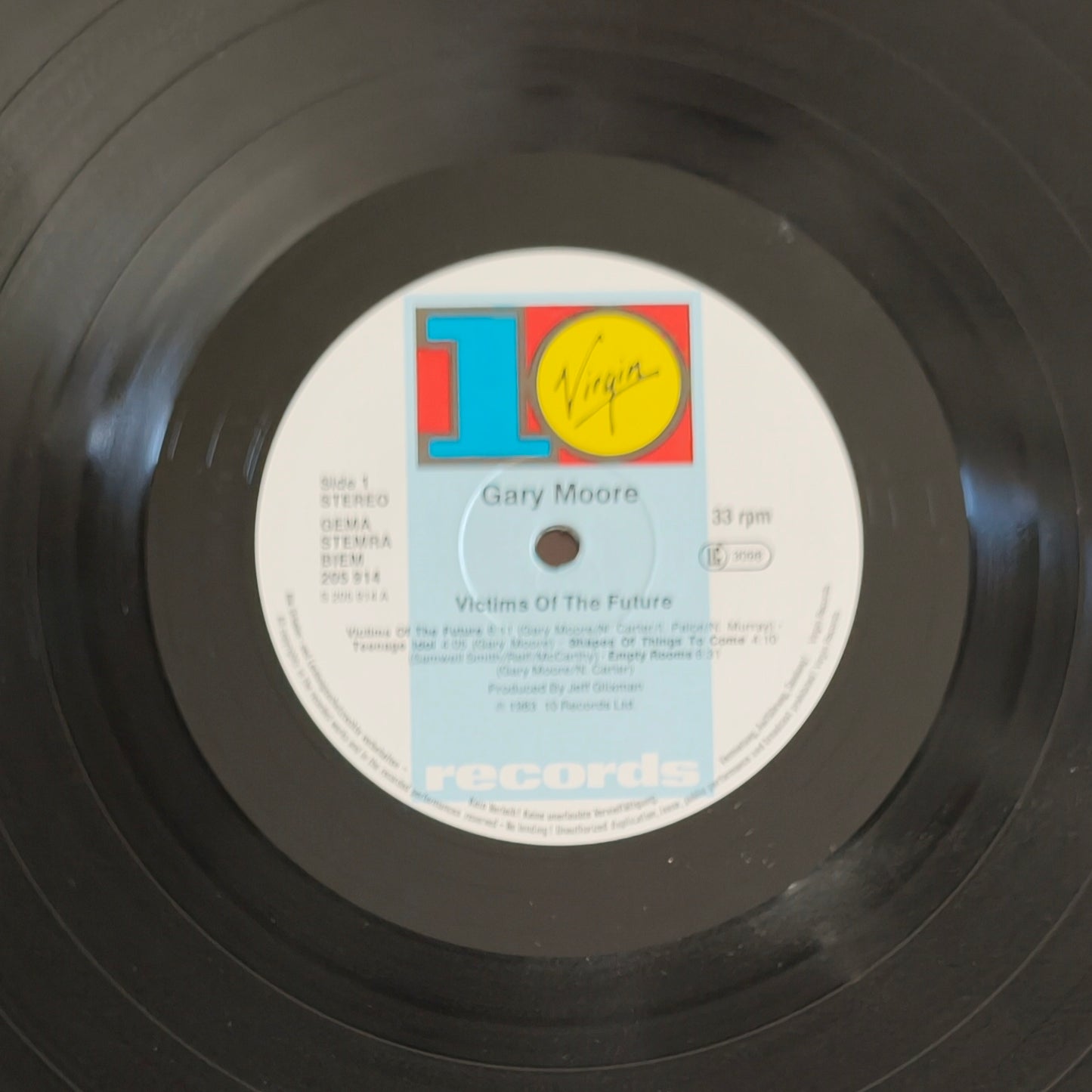 GARY MOORE - Victims Of The Future