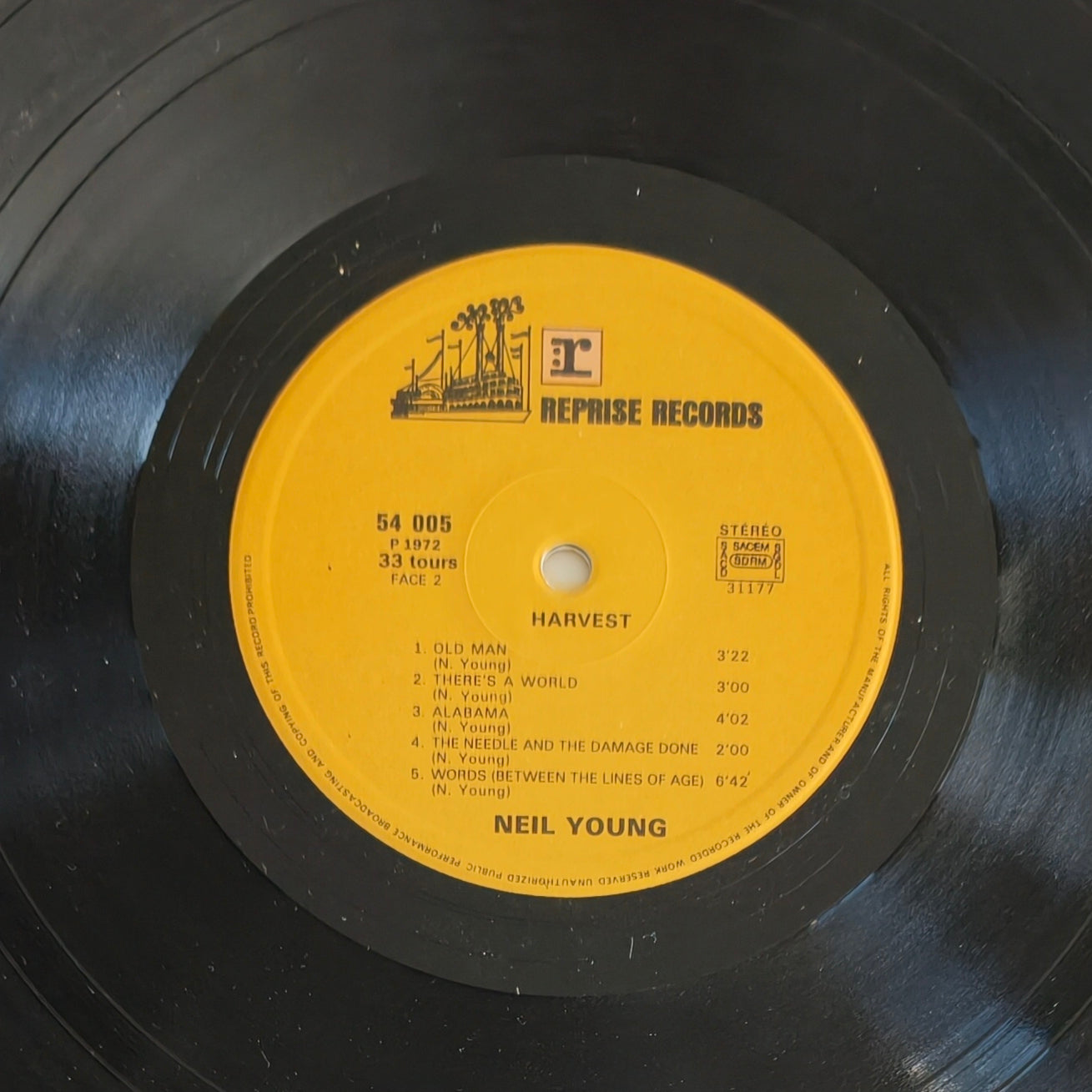 NEIL YOUNG - Harvest