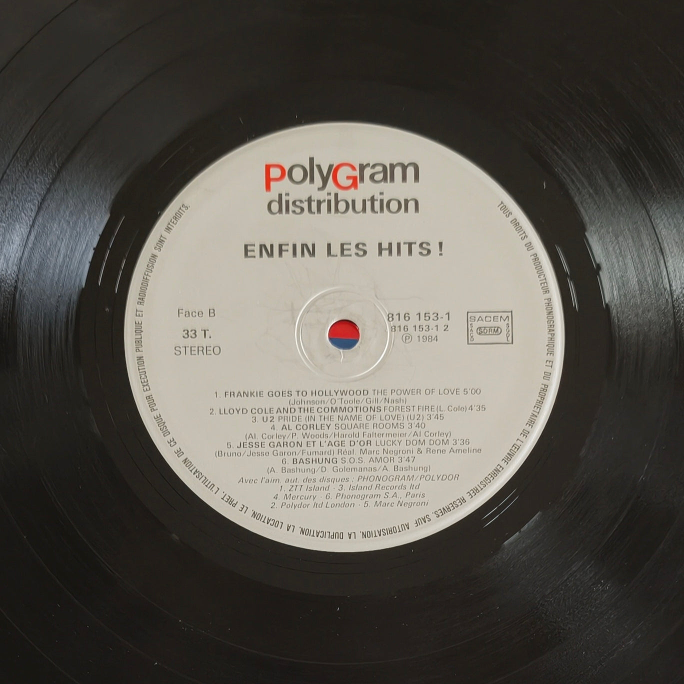 ENFIN LES HITS !