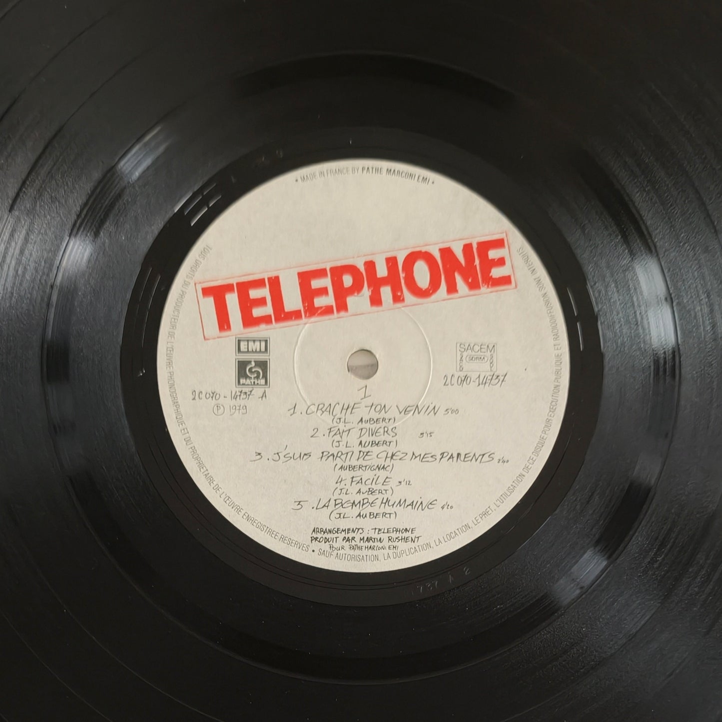 TELEPHONE - Crache ton venin