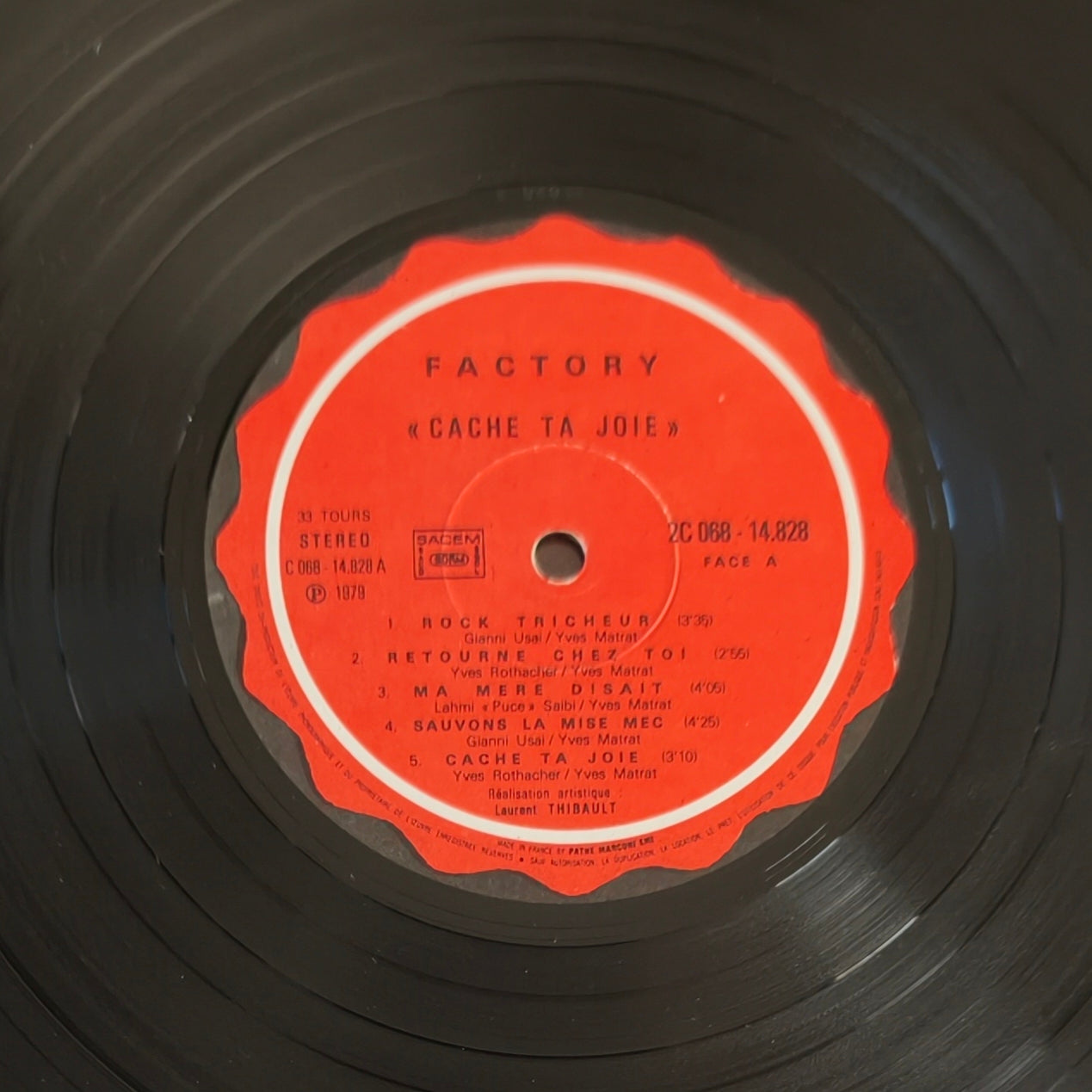 FACTORY - Cache Ta Joie