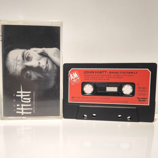 JOHN HIATT - Bring The Family