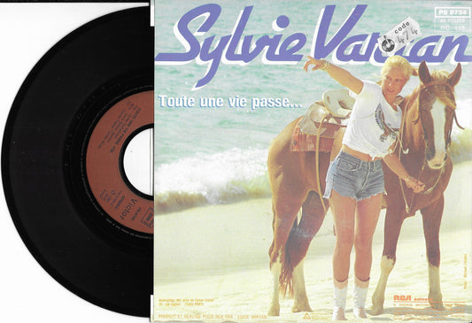 SYLVIE VARTAN - L'amour C'est Comme Une Cigarette