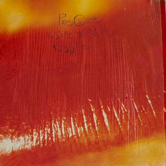 THE CURE - Kiss me Kiss me Kiss me