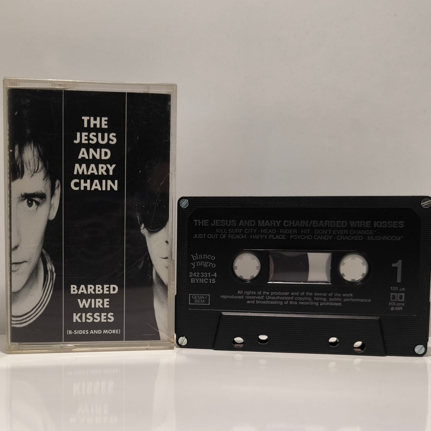THE JESUS AND MARY CHAIN - Barbed Wire Kisses (B-Sides And More)