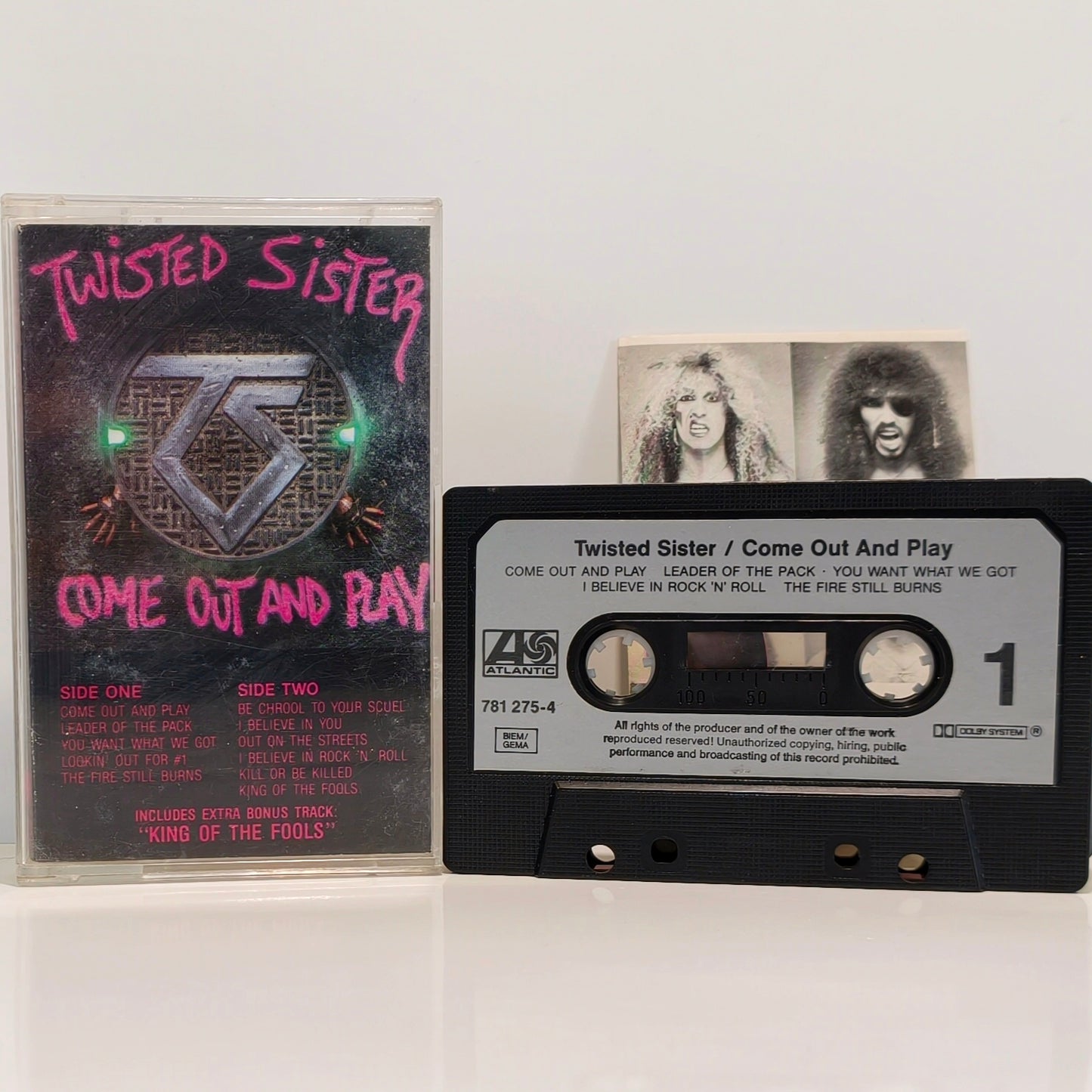 TWISTED SISTER - Come Out And Play